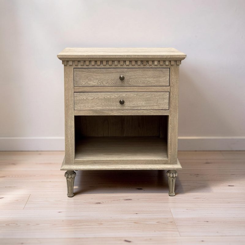 BAYSIDE SIDE TABLE DARK OAK
